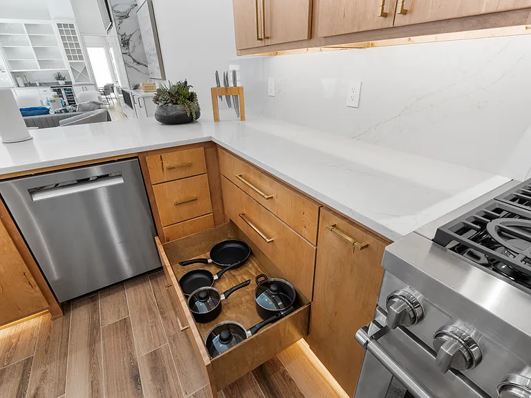 3804 S Saint Louis Ave — Photo 99