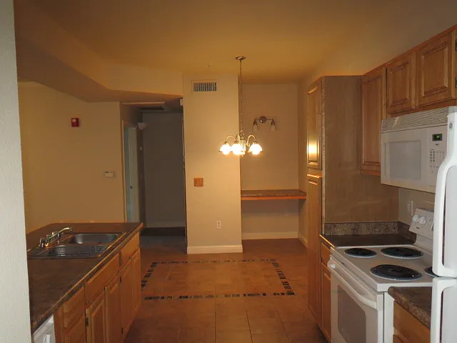501 Gibson Dr #712 — Photo 4