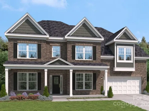 220 Coronado Ave, Matthews, NC 28104