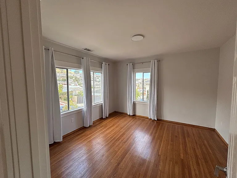 621 Palm Ave — Photo 8