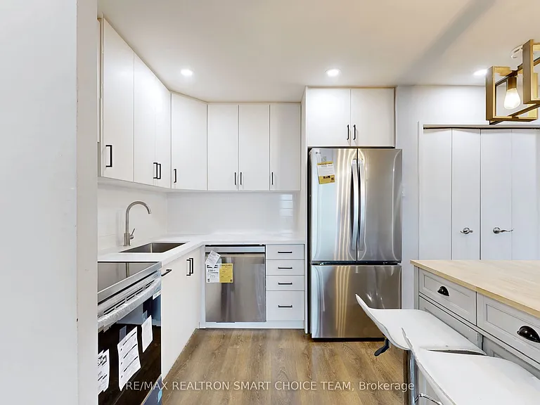 895 Kennedy Rd #505 — Photo 18