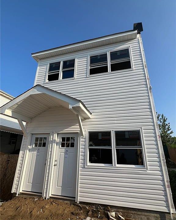 1st image of 1472 Blake Ave