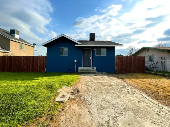 573 W Mountain View Avenue, Woodlake, CA 93286