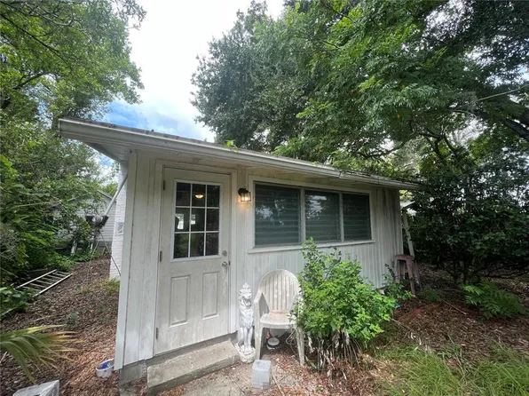 5117 8th St, Zephyrhills, FL 33542