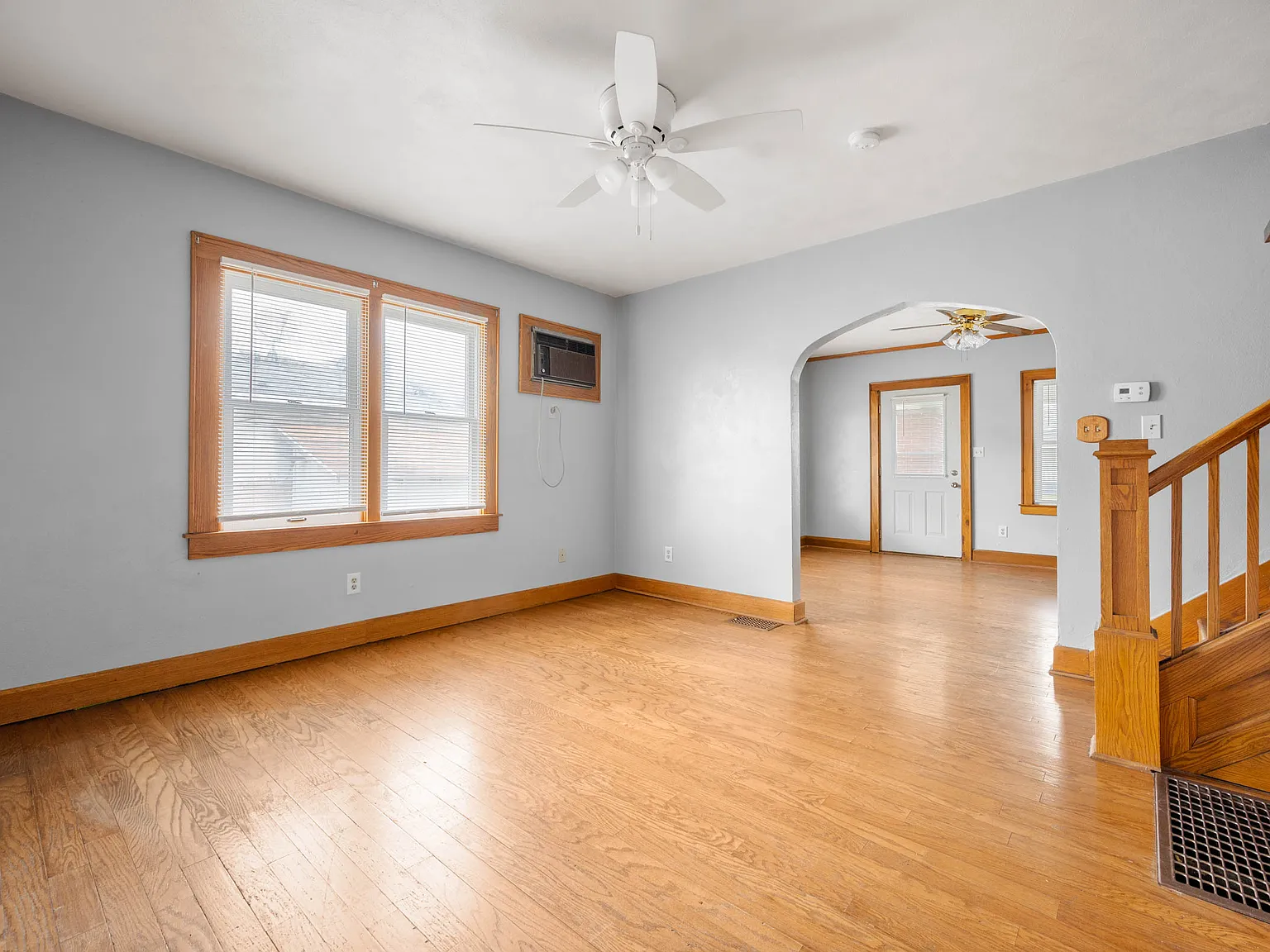 3 bed, 1200 sqft, $1,000 — Photo 3