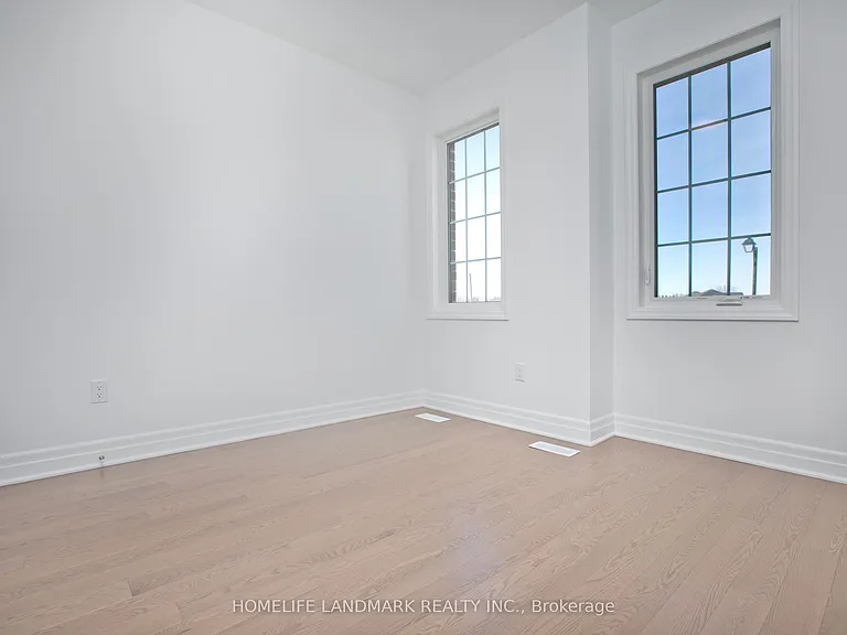 49 Brock Meadow Cres — Photo 13