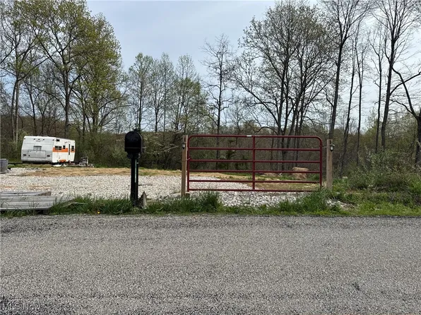 186 Crews Rd, Patriot, OH 45658