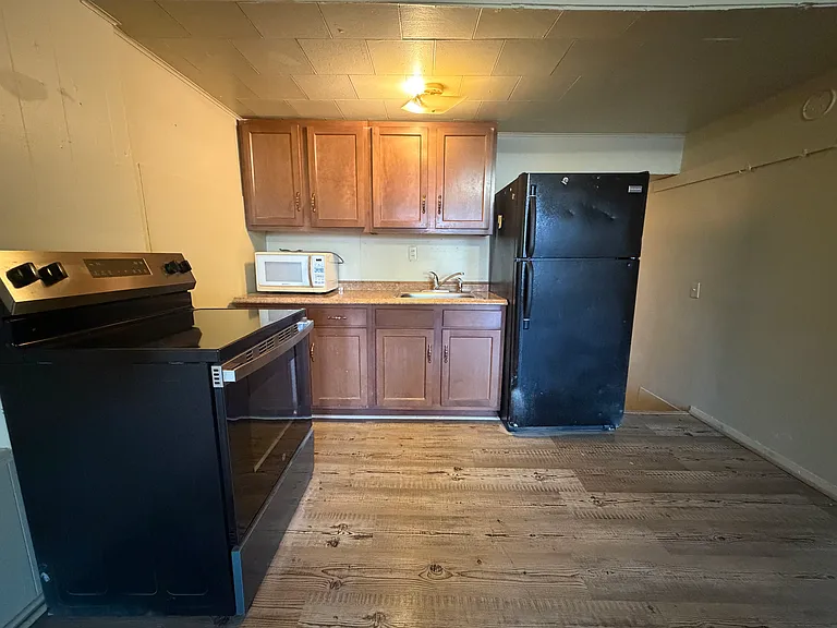 304 E Main St #2 — Photo 7