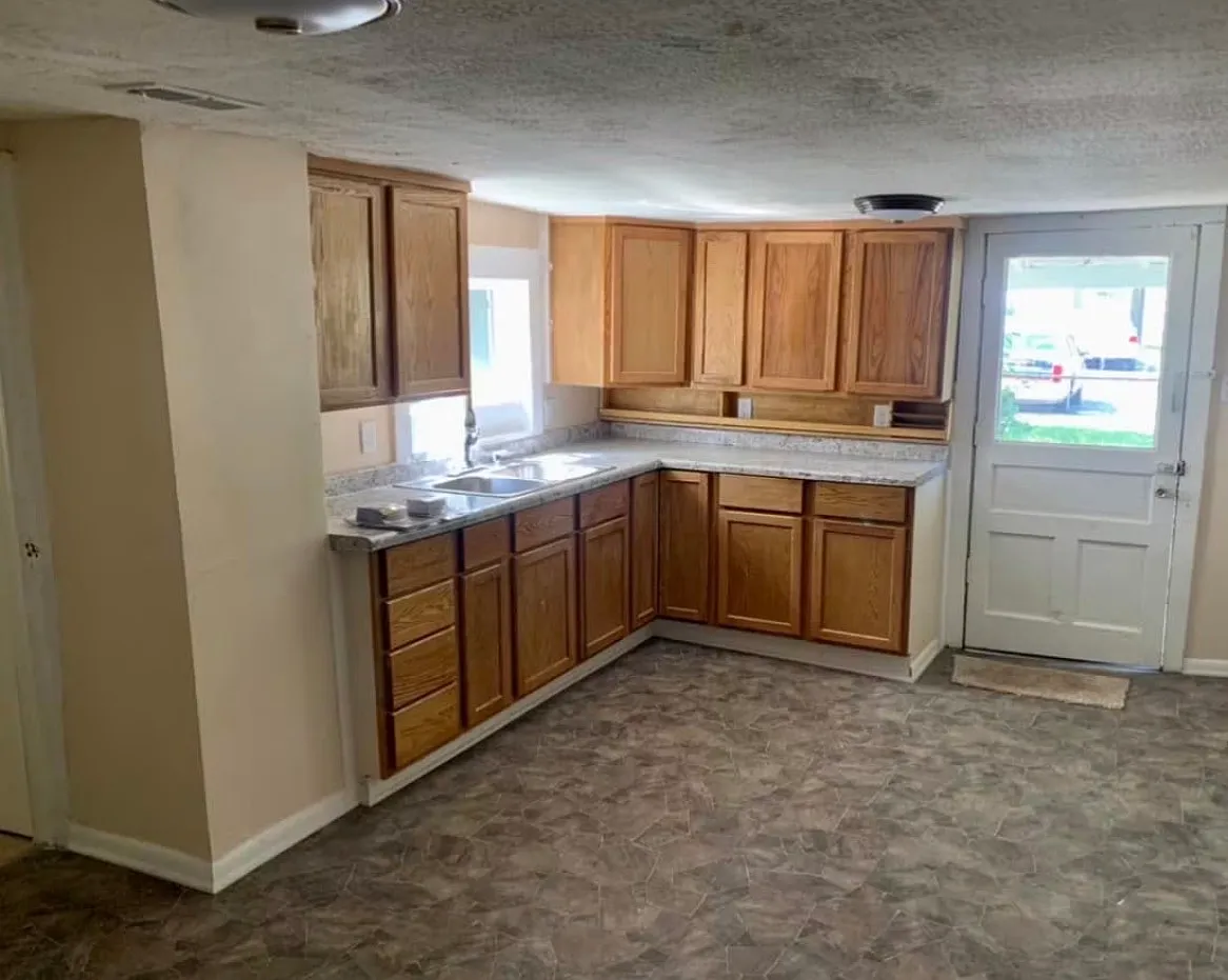 2 bed, 900 sqft, $1,099 — Photo 1