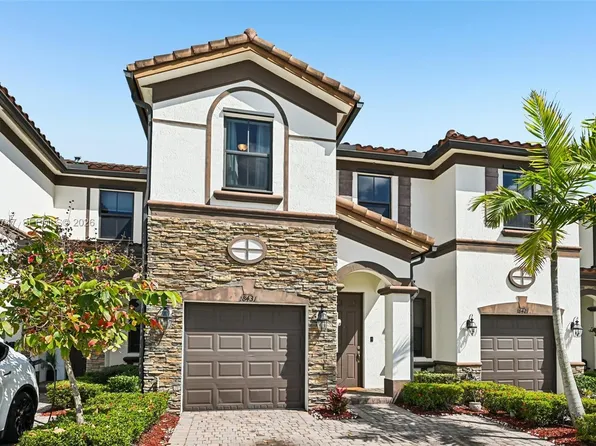 18431 NW 89th Ct, Hialeah, FL 33018