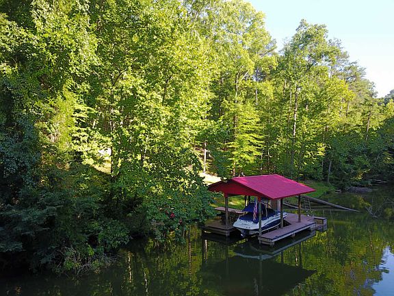 2nd image of 194 Merriwater Way