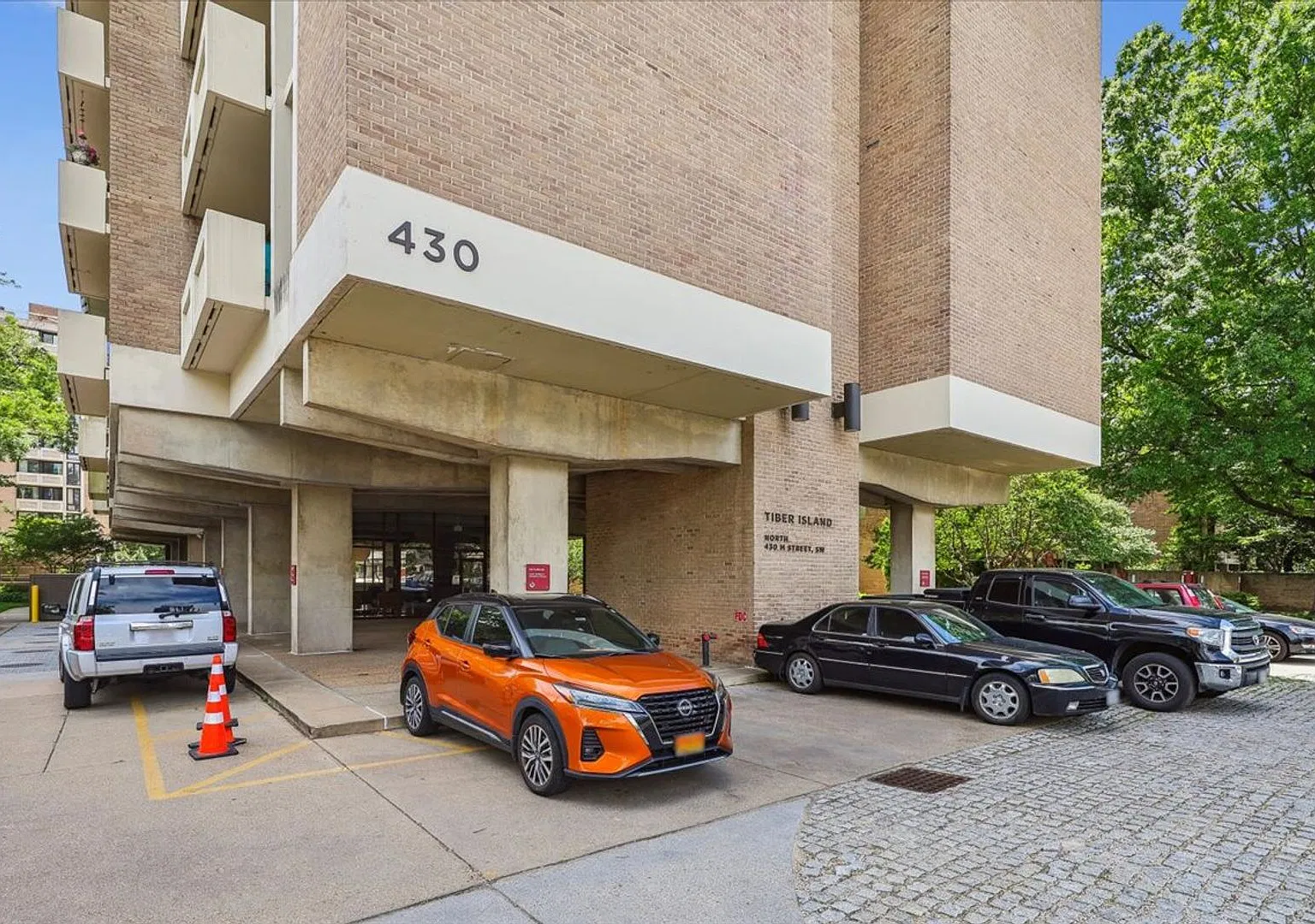 430 M St SW — Photo 3