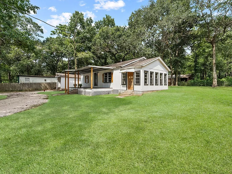601 Dogwood Trl — Photo 39