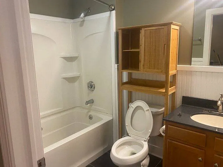 4-6 Sheridan Ave #4B — Photo 10