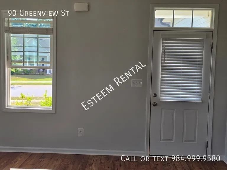 90 Greenview St — Photo 4