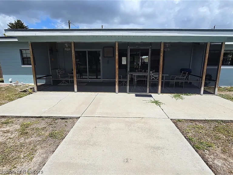 639 Killarney Dr — Photo 30