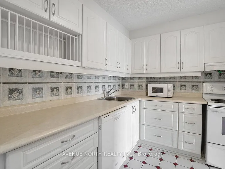 1100 Ambleside Dr #708 — Photo 10