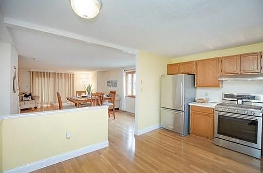 5th image of 80 Farrwood Dr