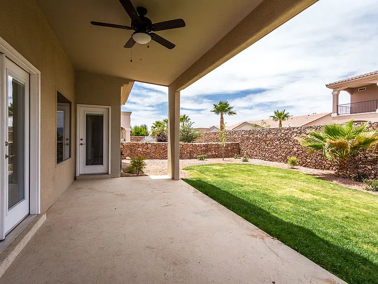 536 Via De Los Arboles — Photo 21