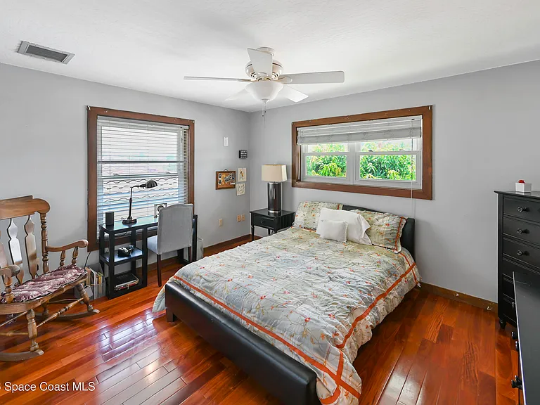 2230 Sykes Creek Dr — Photo 47