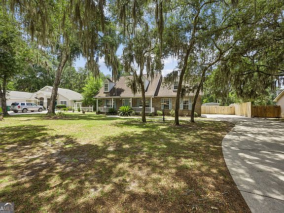 2nd image of 113 Greyfield Dr