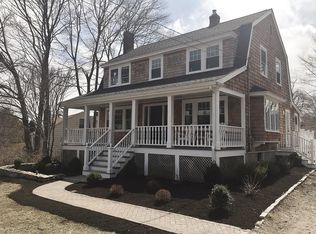 185 1st Parish Rd, Scituate, MA 02066