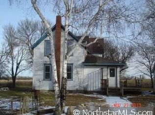 19160 150th St, Walnut Grove, MN 56180