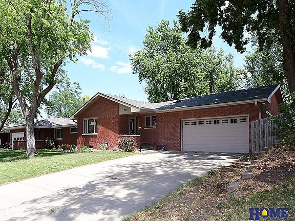 2nd image of 700 N 56th St