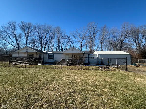 315 S Main St, Hymera, IN 47855