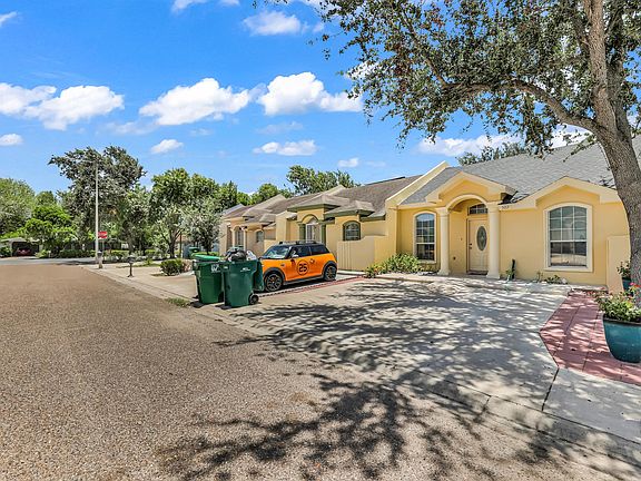 3rd image of 507 S Diplomat Dr #1