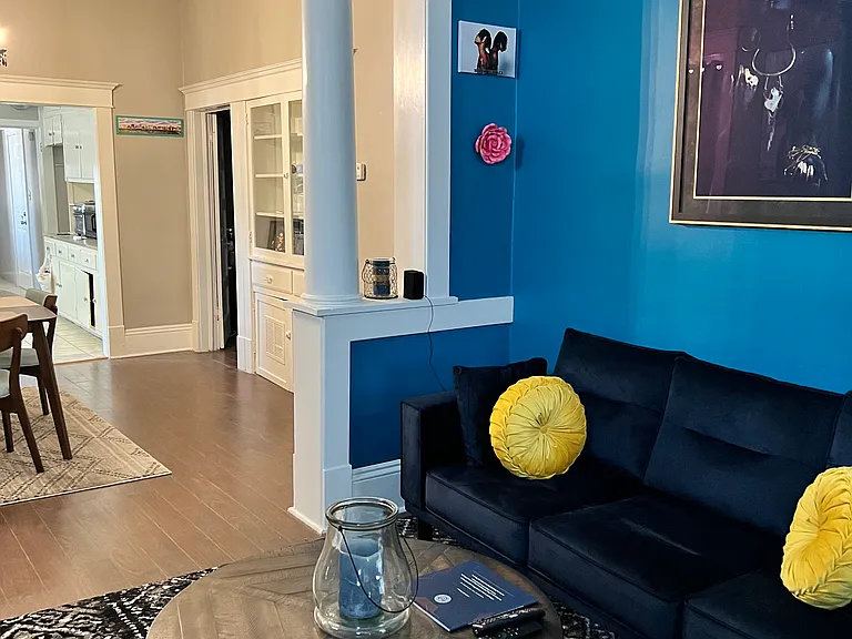 1219 N Laurel St — Photo 6