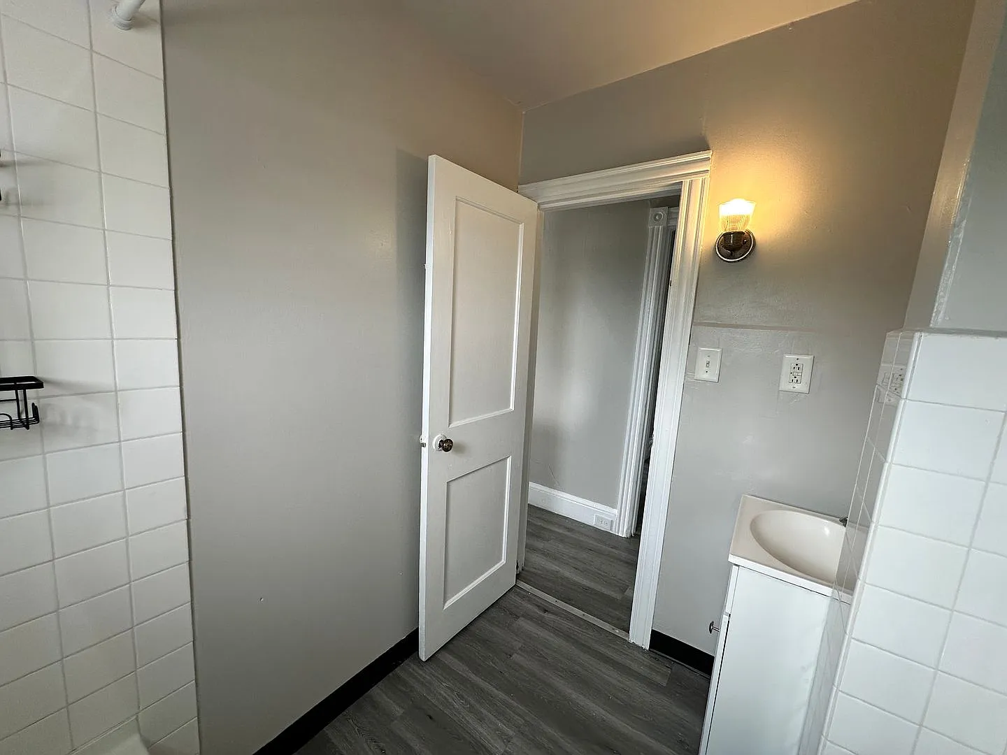 100 Windsor Street — Photo 3