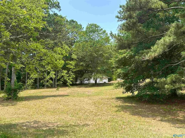 1518 Green Valley Rd, Gadsden, AL 35905