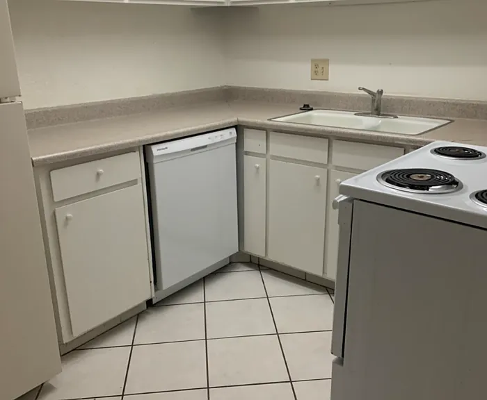 3230 E Pinchot Ave #12 — Photo 6