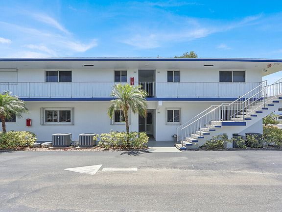 2nd image of 9 Westwood Avenue #102b
