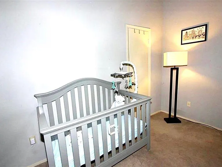 72 Trummel Ct — Photo 30