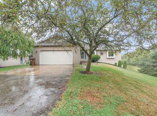 6155 Long Hwy, Eaton Rapids, MI 48827