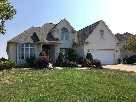 3rd image of 8363 Tawa Creek Dr