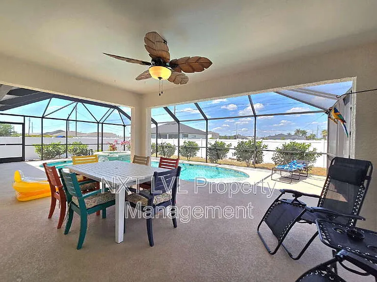 1401 SW Embers Ter — Photo 20