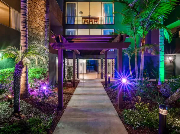 Penthouse Apartments | Spacious 1 & 2 Bedroom Apartments Near SDSU