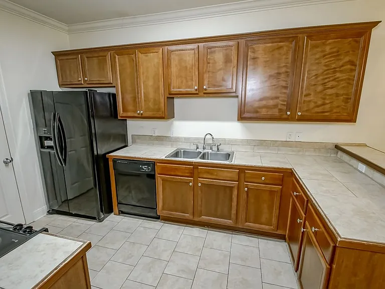 10600 Lakes Blvd #507 — Photo 9