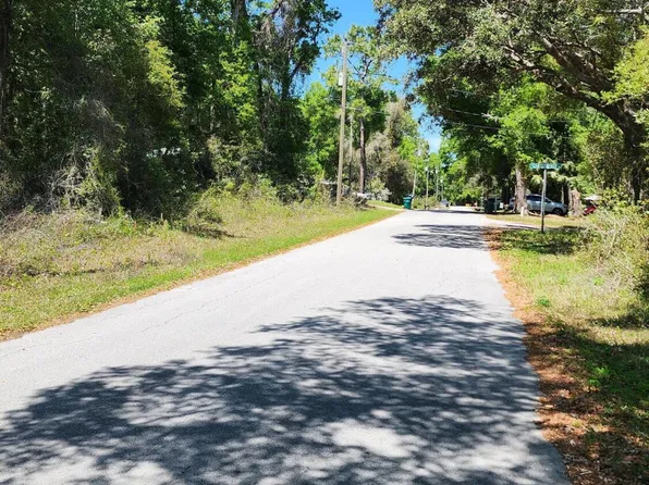 908 N Charles Ave, Inverness, FL 34453