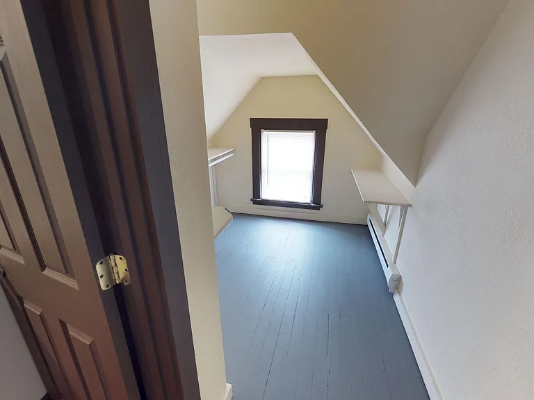 793 Park Ave — Photo 11