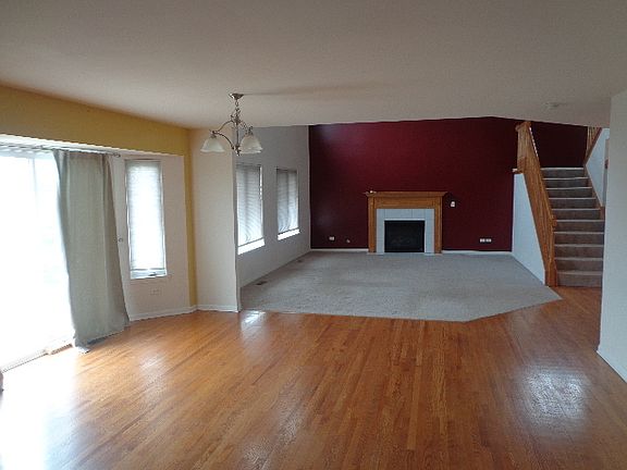 5th image of 1097 White Tail Dr