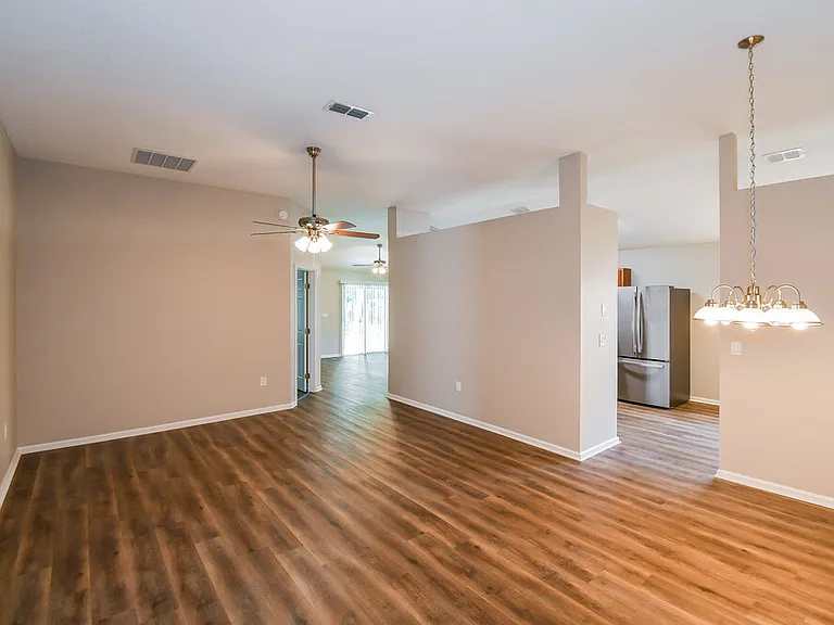 10267 Normanwood Ct — Photo 5