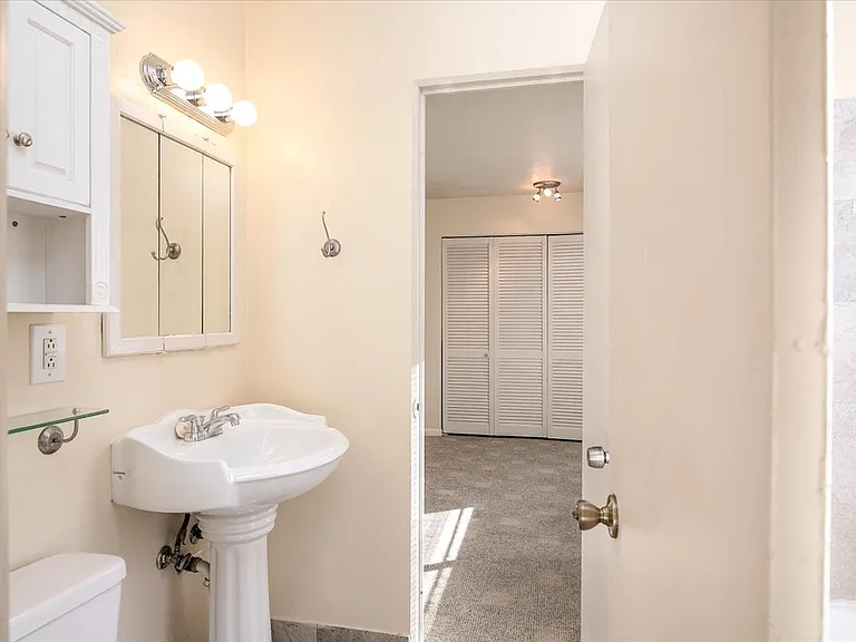 43 N Sherman St #101 — Photo 9