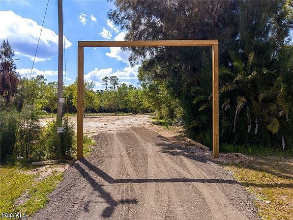 2nd image of 11540 Fox Hill Rd