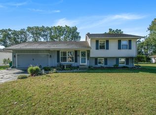 30890 Oakcrest Dr, Granger, IN