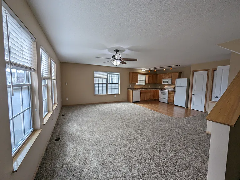 3119 SW Sharmin Ln #3119 — Photo 2
