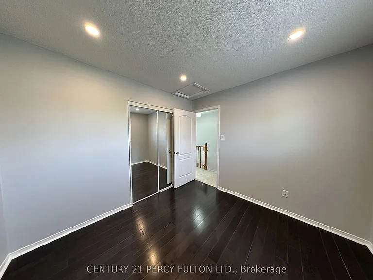 54 Rolling Acres Dr — Photo 13